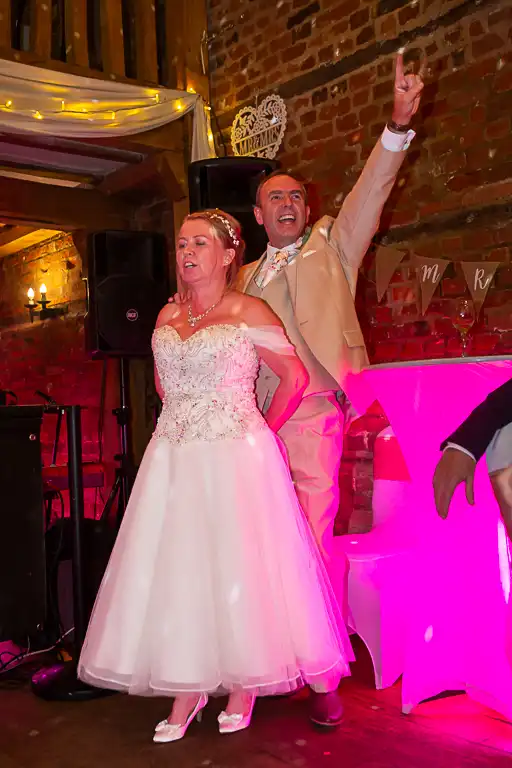 Wedding photography at Tewin Bury Farm, Welwyn